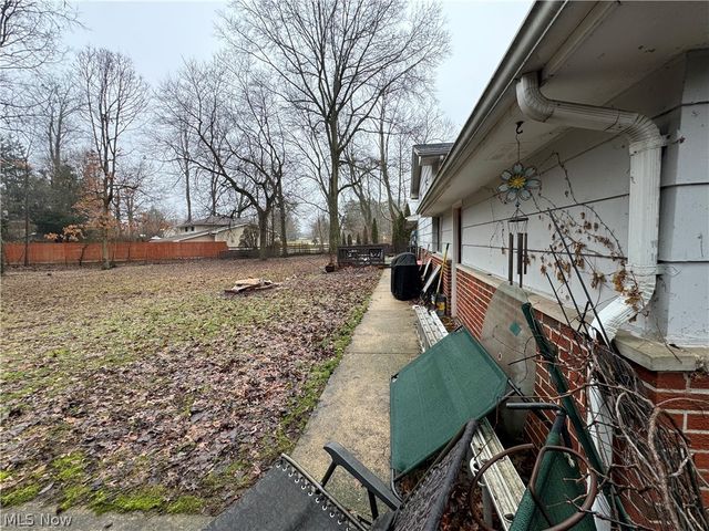 8257 Cricket Lane, Northfield, OH 44067