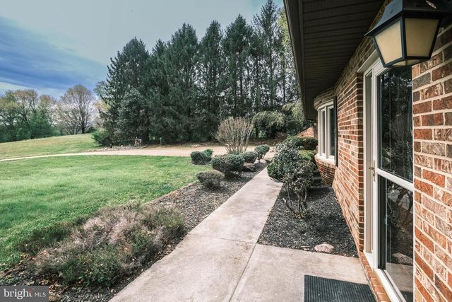 225 BOWLING GREEN RD, Front Royal, VA 22630