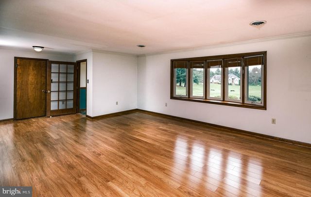 225 BOWLING GREEN RD, Front Royal, VA 22630