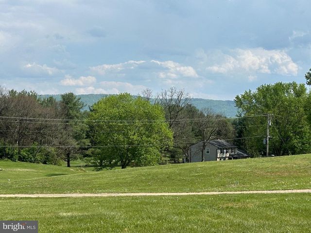 225 BOWLING GREEN RD, Front Royal, VA 22630
