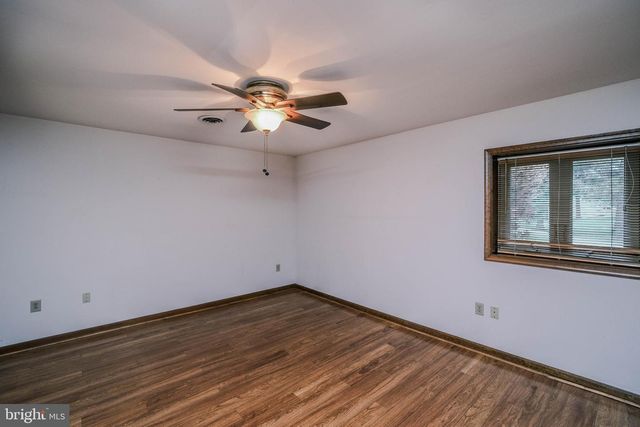 225 BOWLING GREEN RD, Front Royal, VA 22630