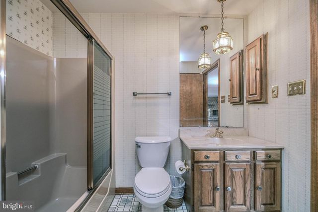 225 BOWLING GREEN RD, Front Royal, VA 22630