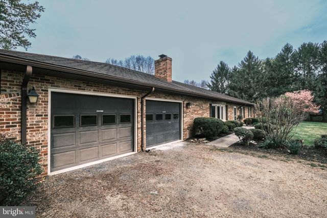 225 BOWLING GREEN RD, Front Royal, VA 22630