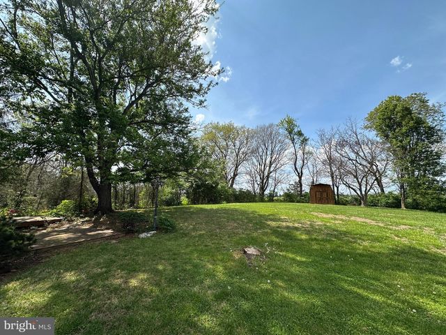 225 BOWLING GREEN RD, Front Royal, VA 22630