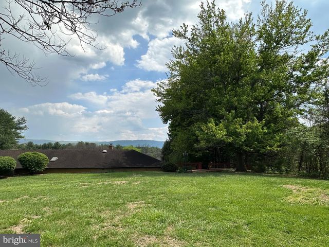 225 BOWLING GREEN RD, Front Royal, VA 22630