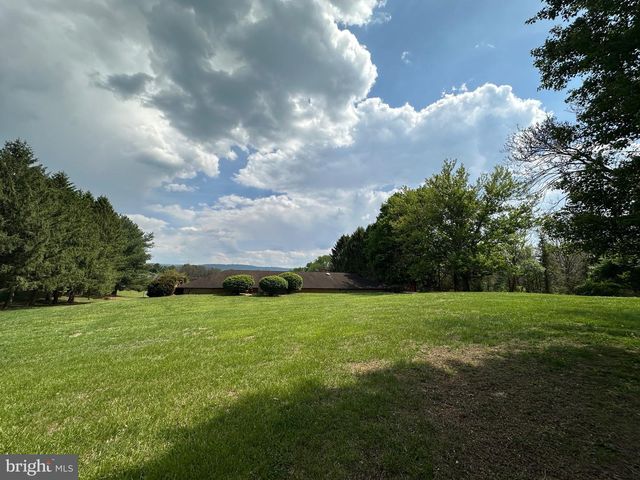 225 BOWLING GREEN RD, Front Royal, VA 22630
