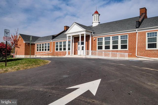 225 BOWLING GREEN RD, Front Royal, VA 22630