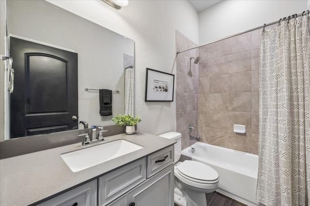 1002 Grevillea Circle, Richmond, TX 77406