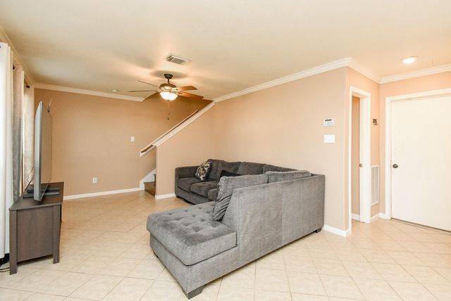 4622 Saba Road, Houston, TX 77045