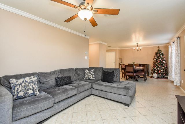 4622 Saba Road, Houston, TX 77045