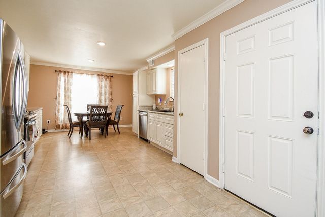 4622 Saba Road, Houston, TX 77045