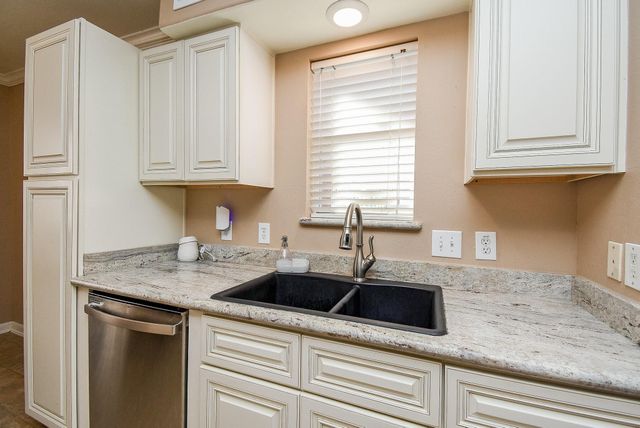 4622 Saba Road, Houston, TX 77045