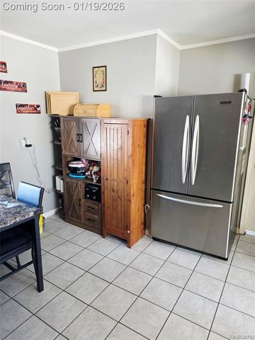 26220 Grandmont Street, Roseville, MI 48066