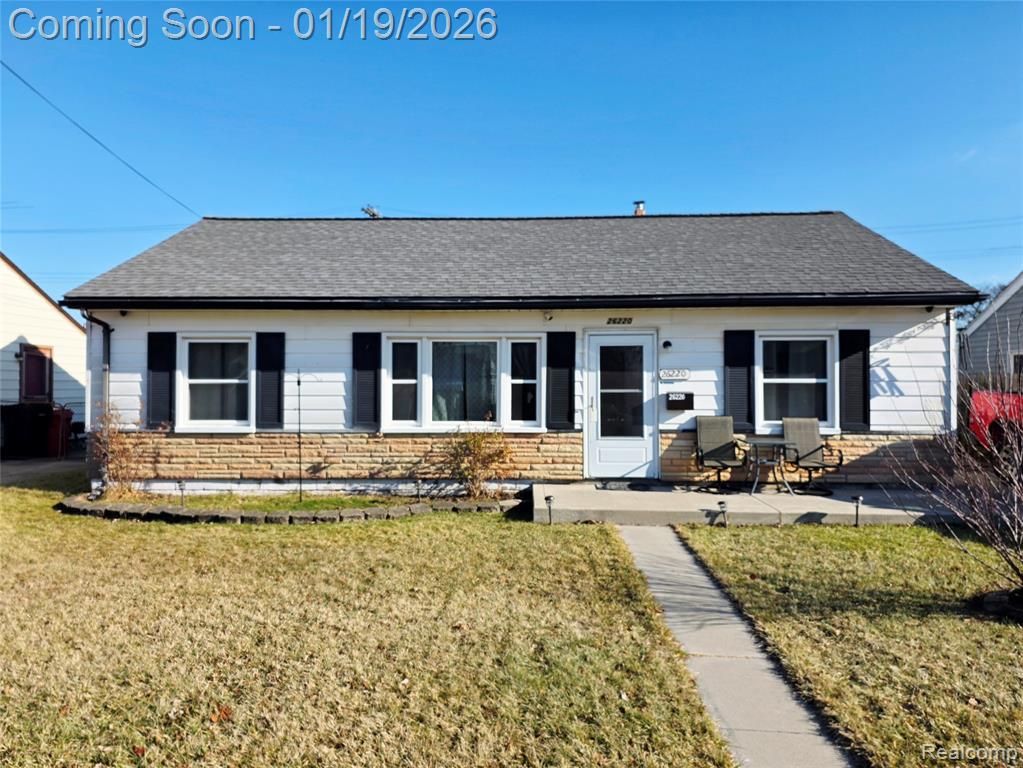 26220 Grandmont Street, Roseville, MI 48066