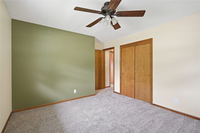 4100 73rd Street, Urbandale, IA 50322