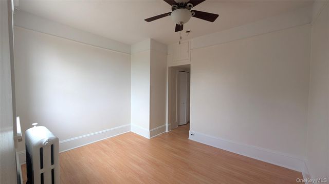 632 Middle Neck Road 2nd Floor, Great Neck, NY 11023