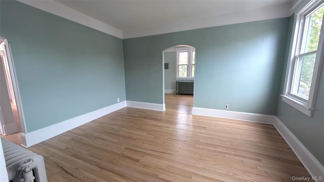 632 Middle Neck Road 2nd Floor, Great Neck, NY 11023