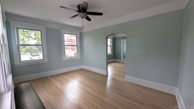 632 Middle Neck Road 2nd Floor, Great Neck, NY 11023