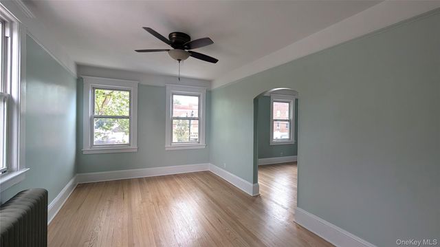 632 Middle Neck Road 2nd Floor, Great Neck, NY 11023