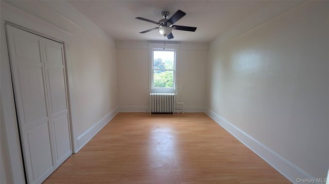 632 Middle Neck Road 2nd Floor, Great Neck, NY 11023