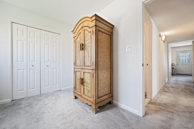 7256 Deering Street, Westland, MI 48185