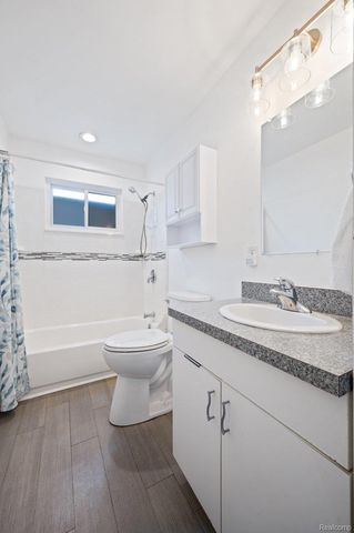 7256 Deering Street, Westland, MI 48185