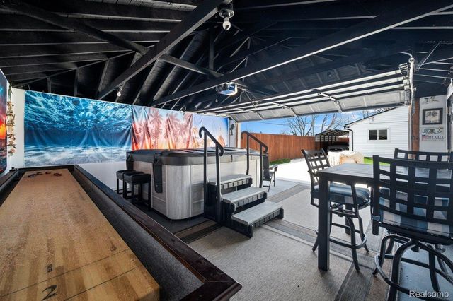 7256 Deering Street, Westland, MI 48185