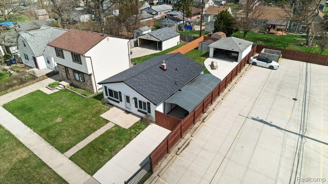 7256 Deering Street, Westland, MI 48185