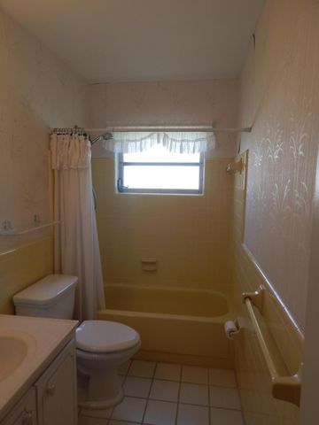 6805 NW 77th Street, Tamarac, FL 33321