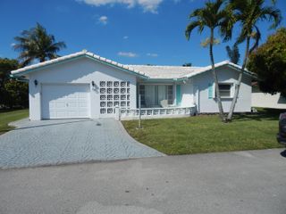 6805 NW 77th Street, Tamarac, FL 33321