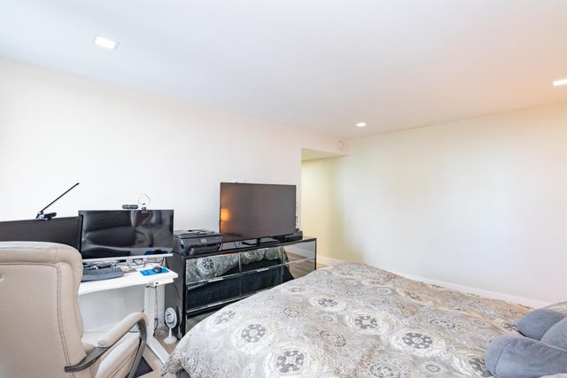 2400 Presidential Way 801, West Palm Beach, FL 33401