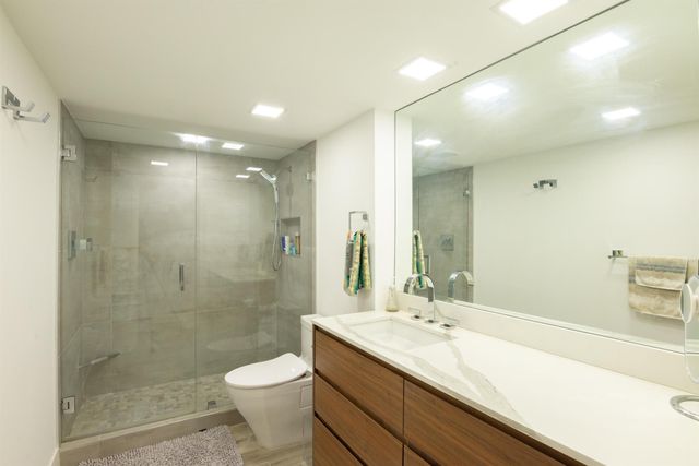 2400 Presidential Way 801, West Palm Beach, FL 33401