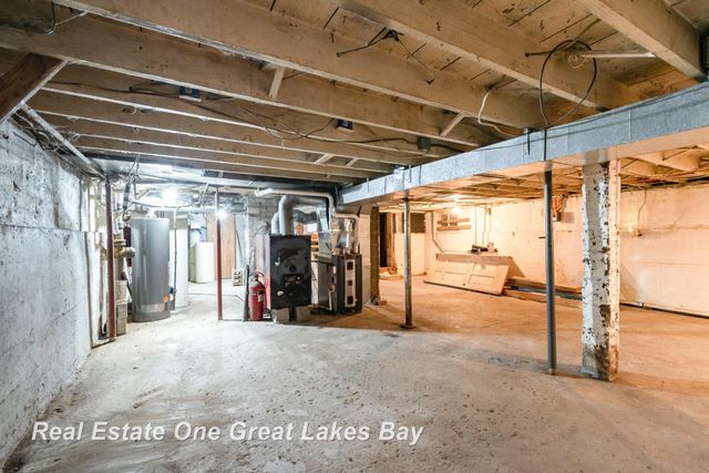 808 W Cody Estey Road, Pinconning, MI 48650