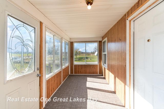 808 W Cody Estey Road, Pinconning, MI 48650