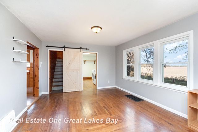 808 W Cody Estey Road, Pinconning, MI 48650