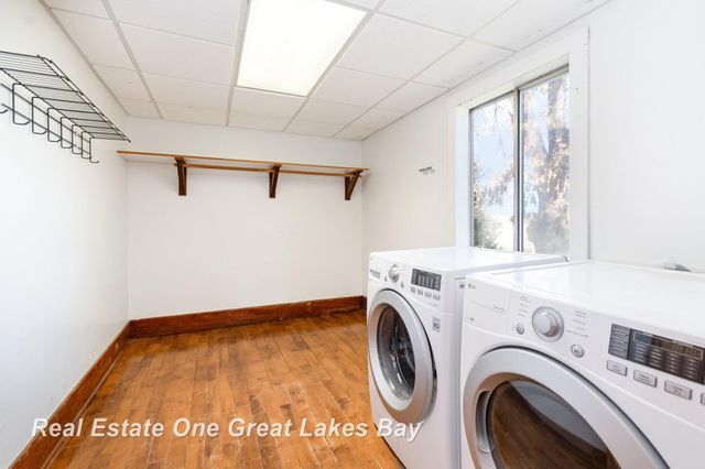 808 W Cody Estey Road, Pinconning, MI 48650