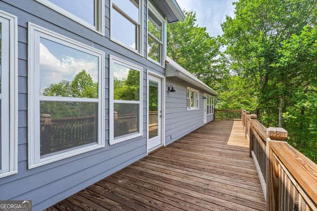 832 Round Top Drive, Clayton, GA 30525