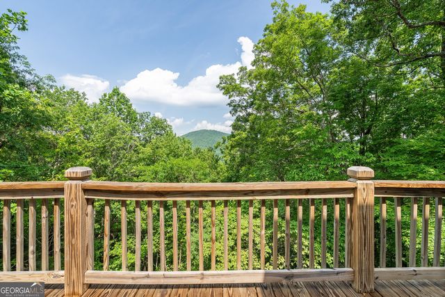 832 Round Top Drive, Clayton, GA 30525