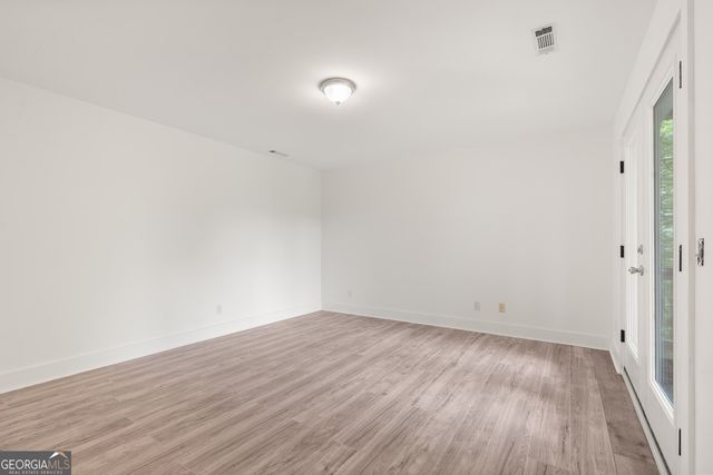 832 Round Top Drive, Clayton, GA 30525