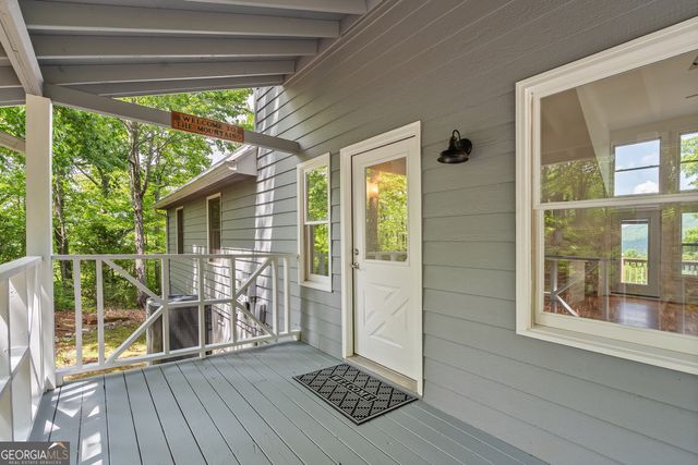 832 Round Top Drive, Clayton, GA 30525