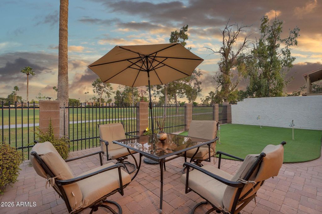 Image 3 of property listing at 2322 S ROGERS -- 44, Mesa, AZ 85202