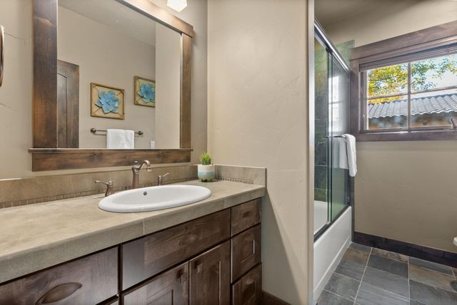 65870 Pronghorn Estates Drive, Bend, OR 97701