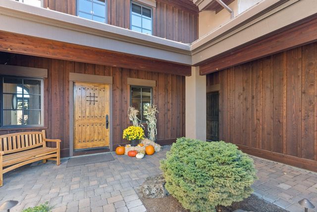 65870 Pronghorn Estates Drive, Bend, OR 97701