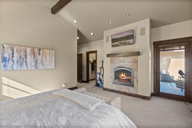 65870 Pronghorn Estates Drive, Bend, OR 97701