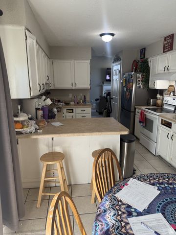 1289 W ATHLEEN DR, West Jordan, UT 84084