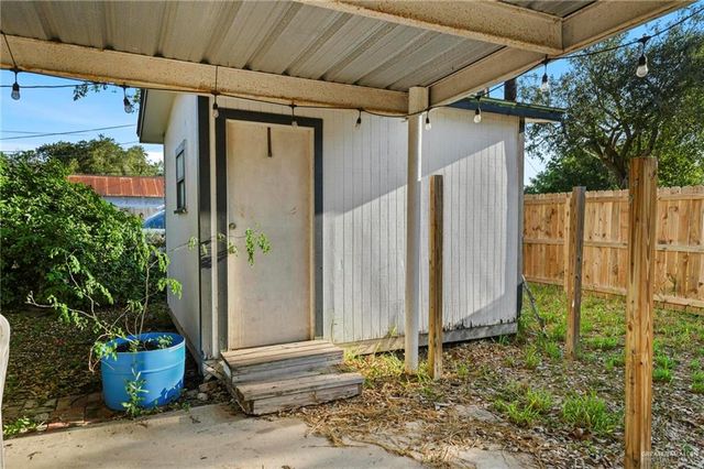 329 S Georgia Avenue, Mercedes, TX 78570