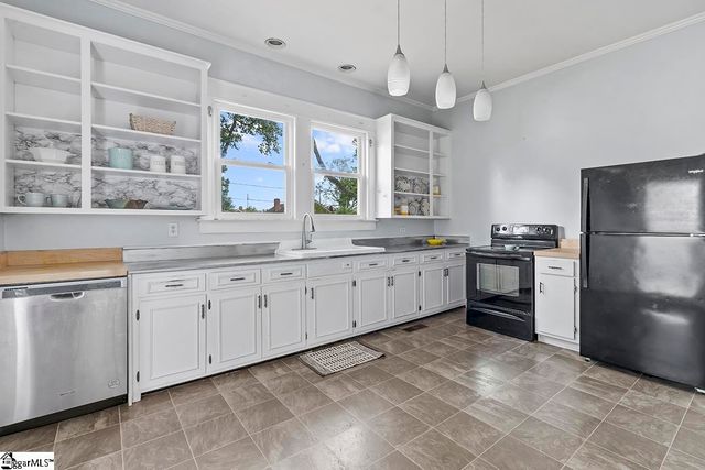 411 Abbott Avenue, Greenwood, SC 29646