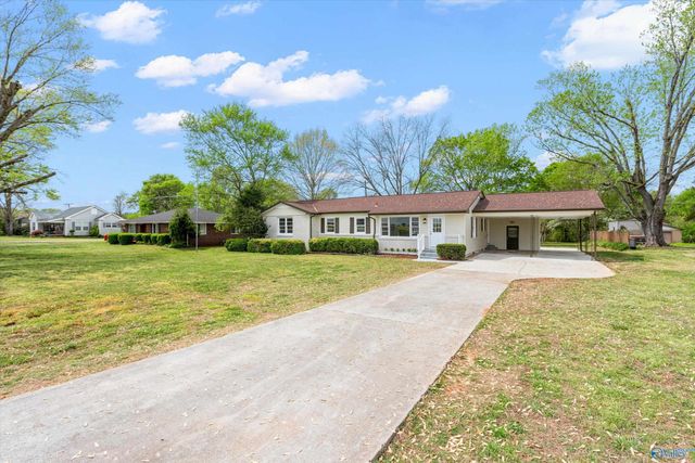 5581 Hunter Lane, Tanner, AL 35671
