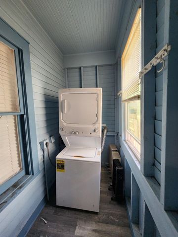 1601 40th Street, Galveston, TX 77550