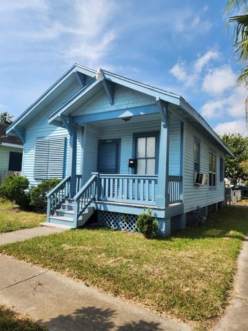 1601 40th Street, Galveston, TX 77550